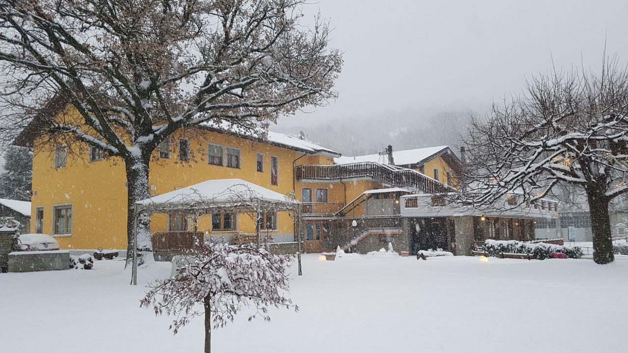 Hotel Castello Montjovet Exterior photo